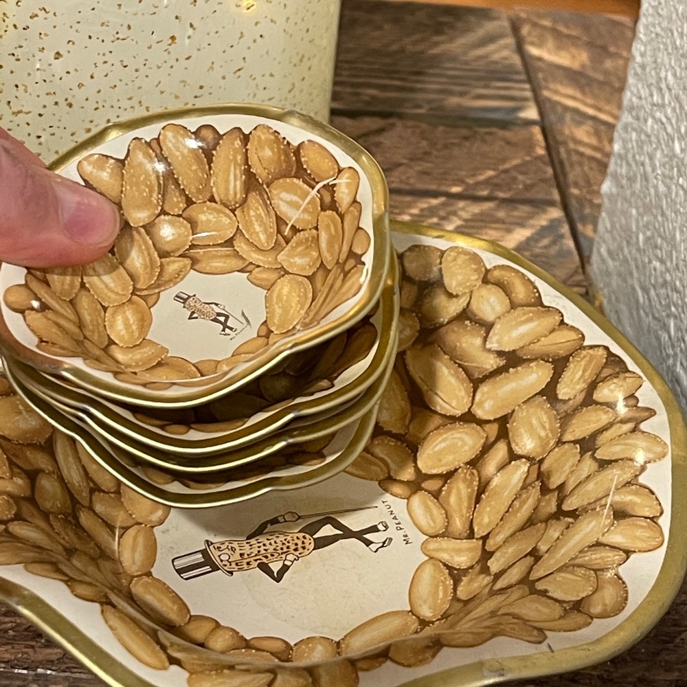 Vintage mr peanut bowls/shell bowl set of 5